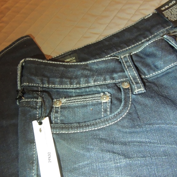 NWT David Bitton Buffalo Dark Wash Cigarette Jeans - Picture 3 of 6